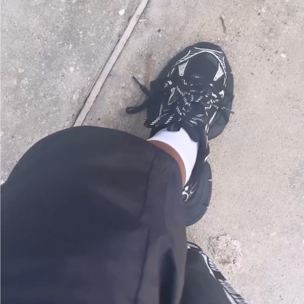 Balenciaga 3XL women size 38 slightly used more pictures coming soon